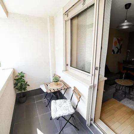 Chill 4 Real With Garage Apartment Zagreb